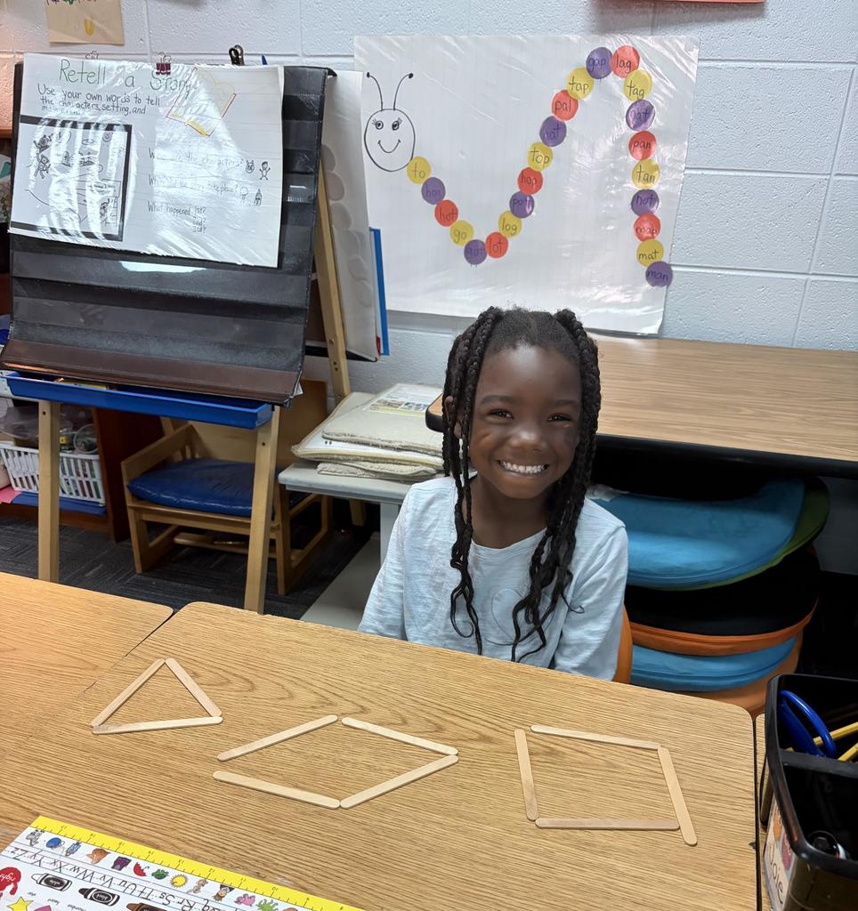 Making shapes in Kindergarten