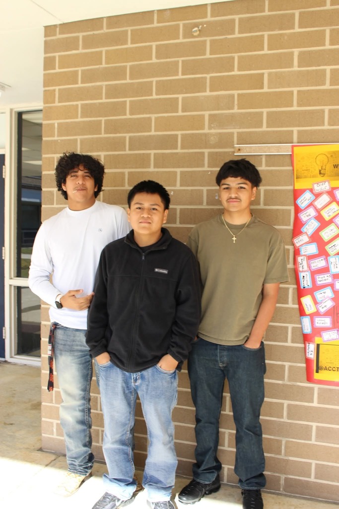 Students participate in red ribbon week pledge