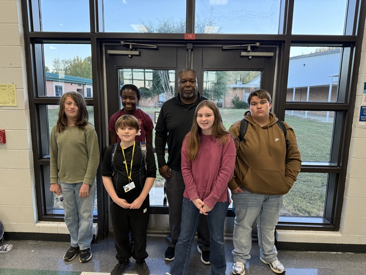 students posing for a picture 