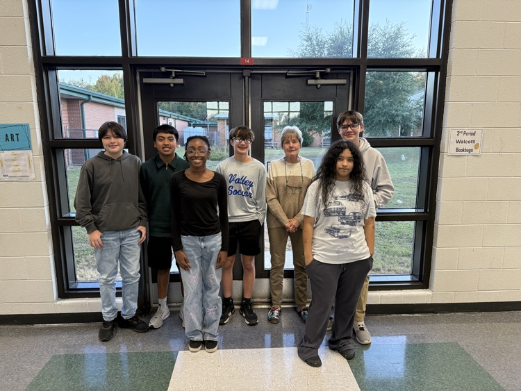 students posing for a picture 