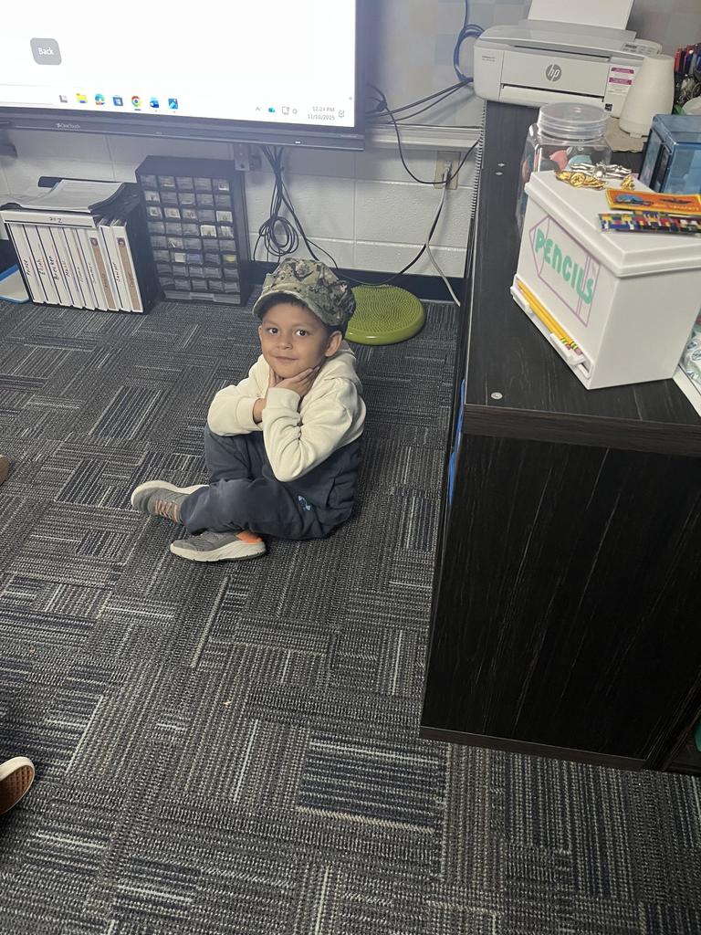 Veterans Day Presentation in Kindergarten