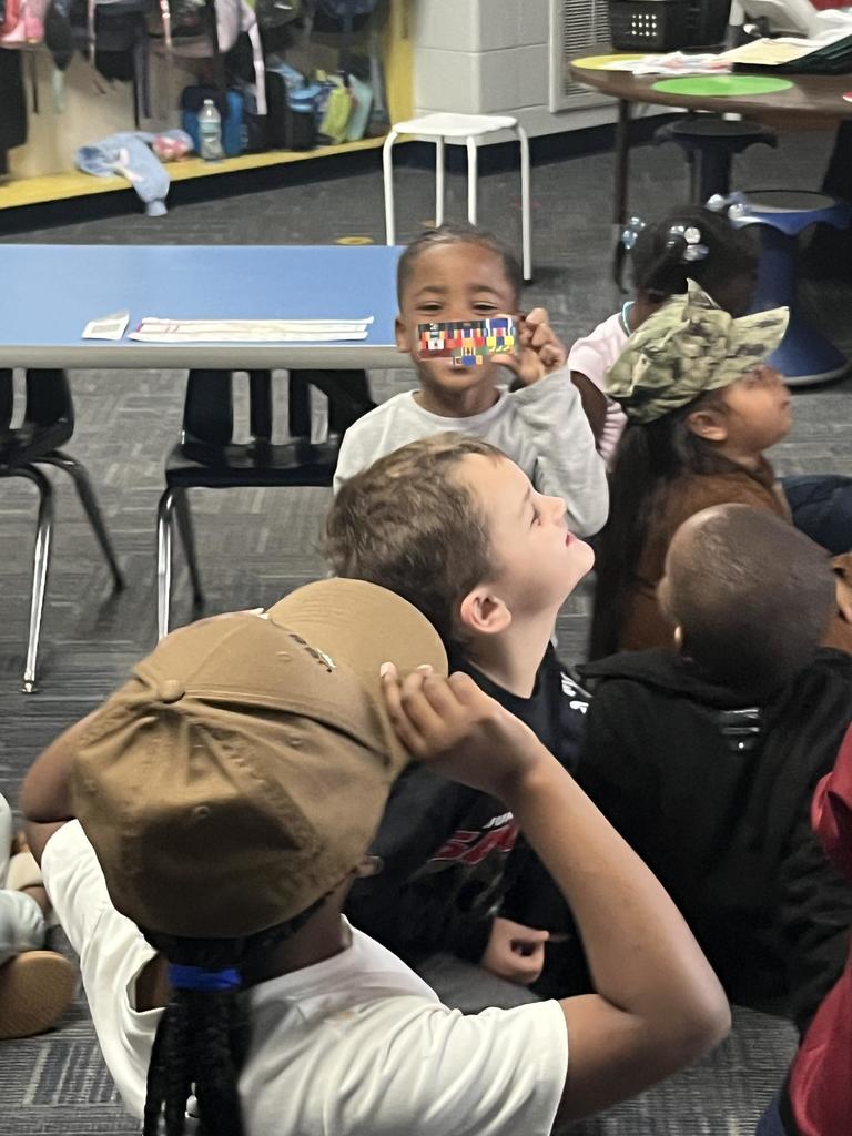 Veterans Day Presentation in Kindergarten
