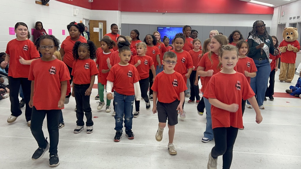 Bear Cubs dancing at pep rally.