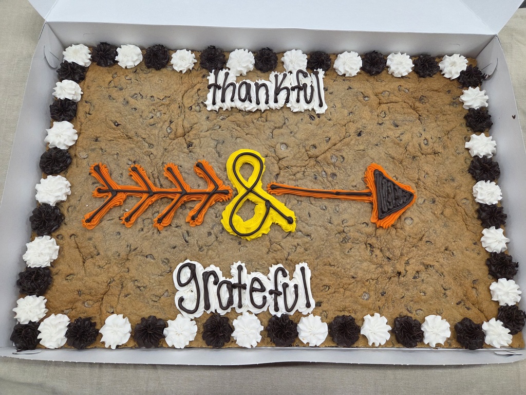 Cookie cake that read thankful & grateful