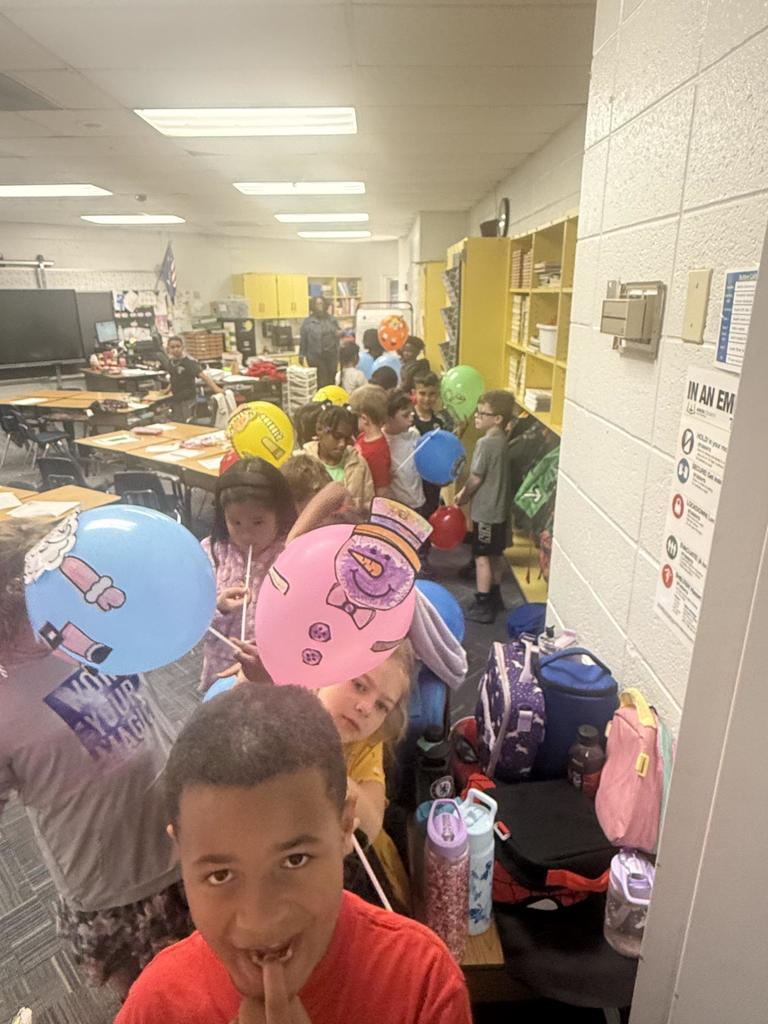 2nd Grade Balloons Over Broadway  