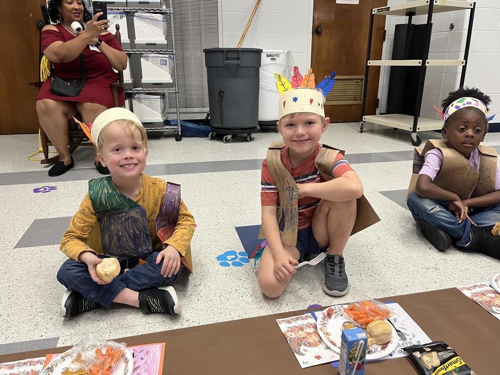 Kindergarten Thanksgiving Feast