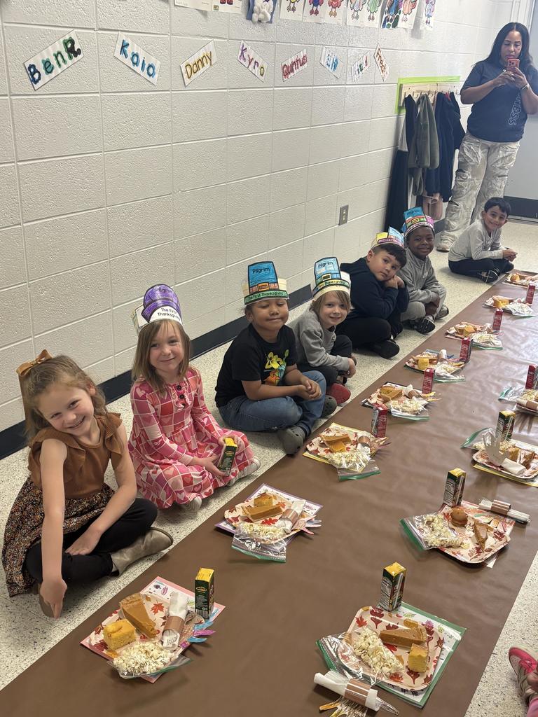 Kindergarten Thanksgiving Feast