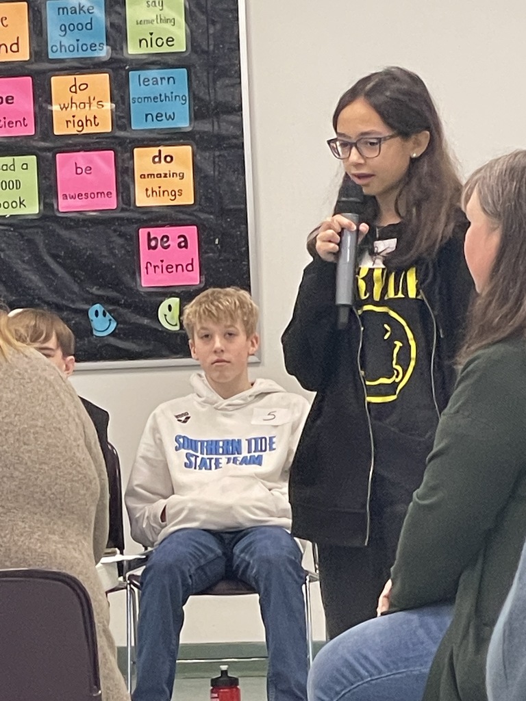 Madison Duncan spelling a word.