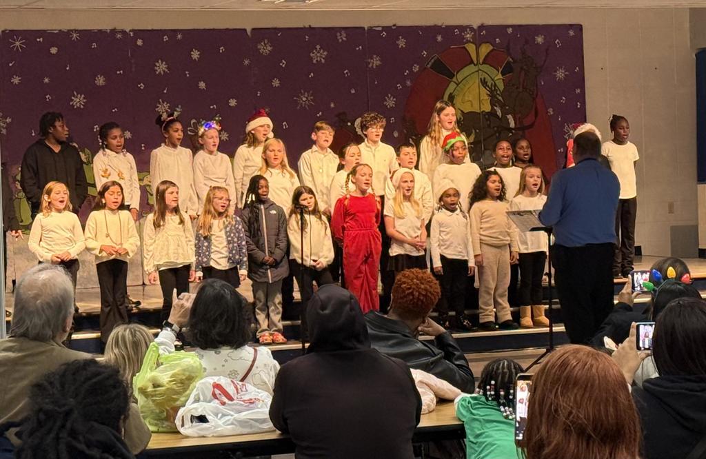 Chorus Christmas Performance