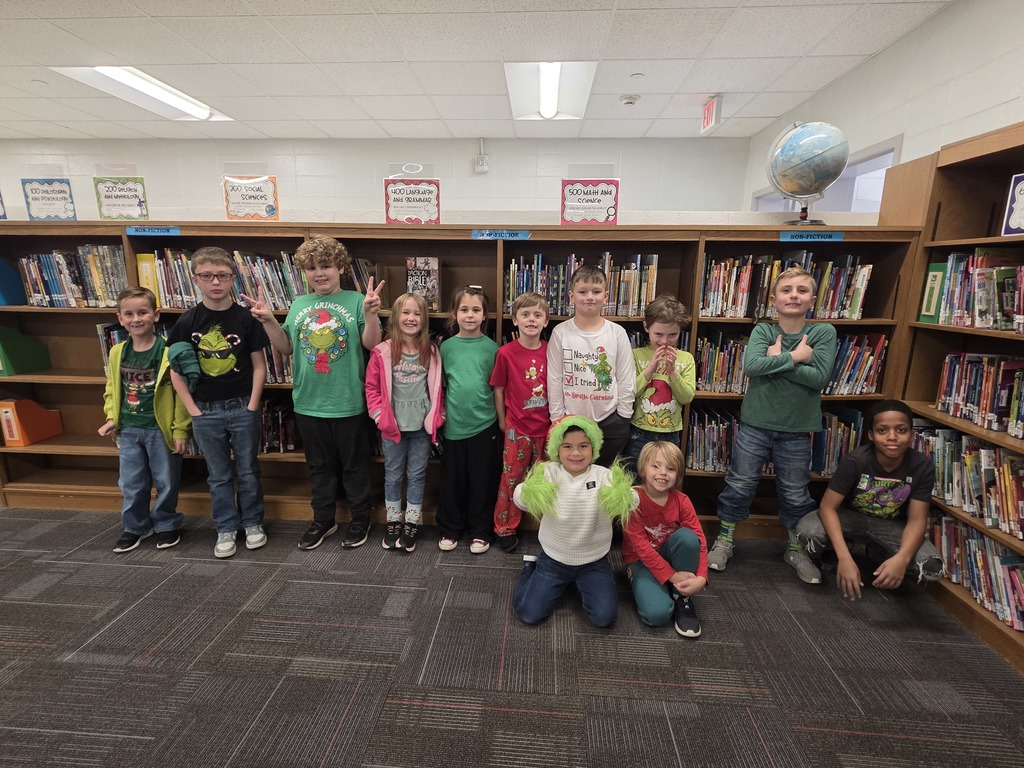 Students dressed in holiday attire.