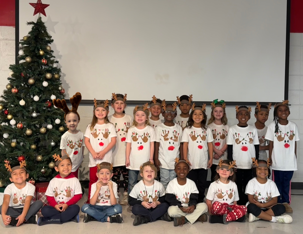 Students dressed in holiday attire.