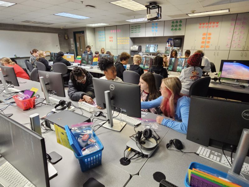 Before Winter break 58 students from our STEM classes visited USC Aiken's Ruth Patrick Science Center!