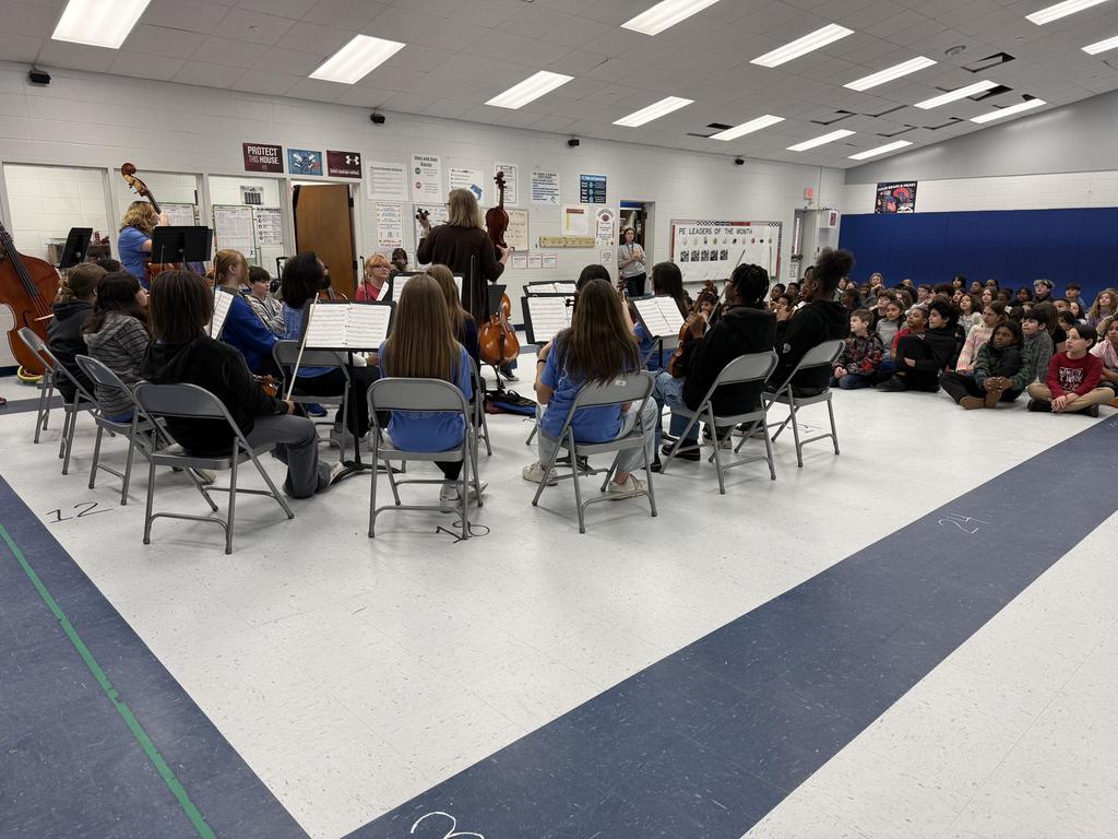 Paul Knox Middle School Orchestra, visits NAUES 5th graders