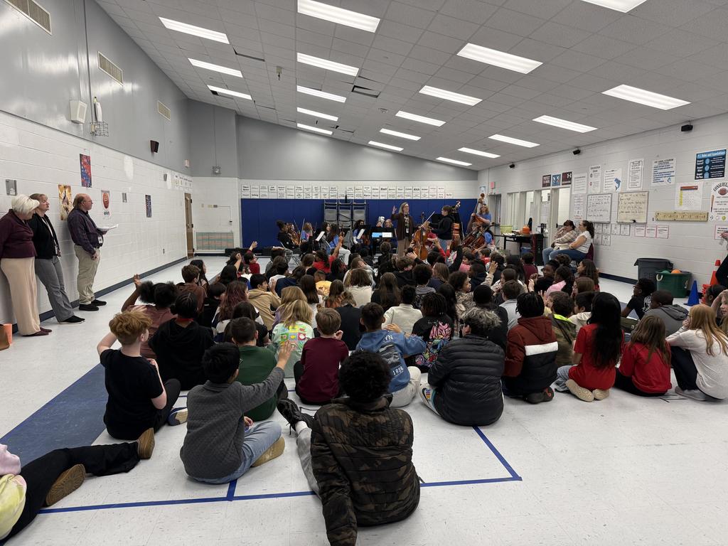 Paul Knox Middle School Orchestra, visits NAUES 5th graders