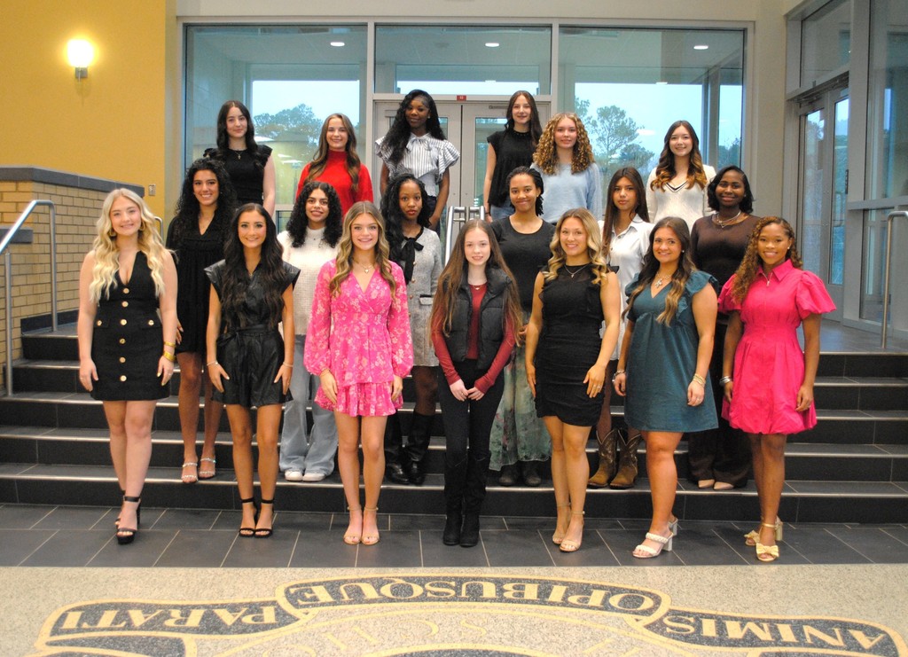Miss NASH Contestants standing on stairs.