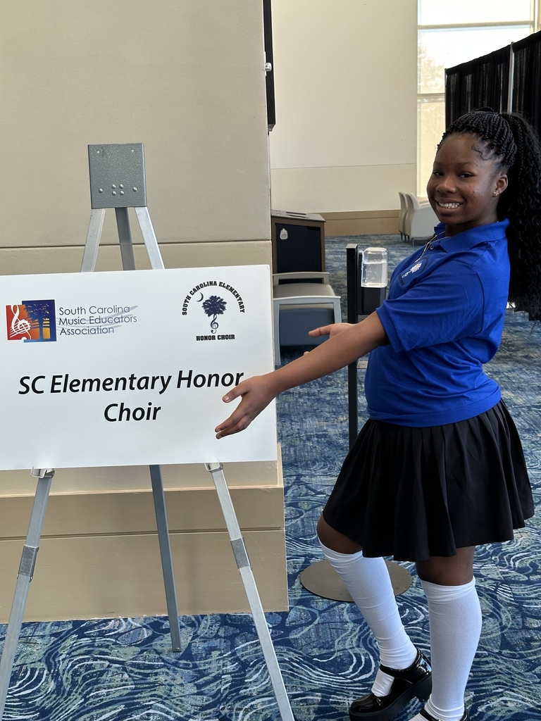 Macee with the sign!