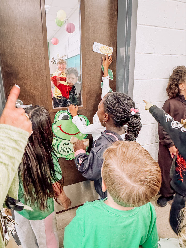 Hammond Hill students complete a gold scavenger hunt for St. Patrick's Day.