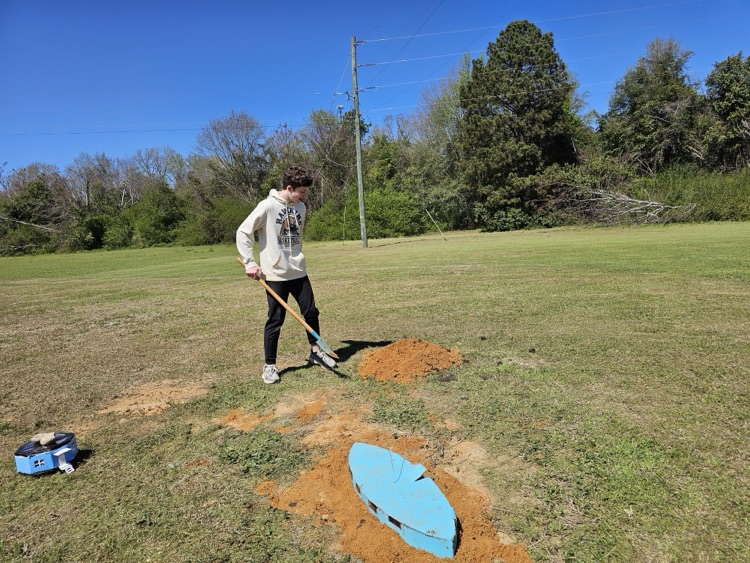 students working on an art project 