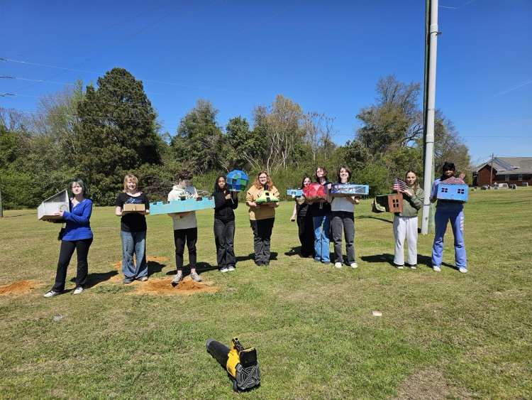 students working on an art project 