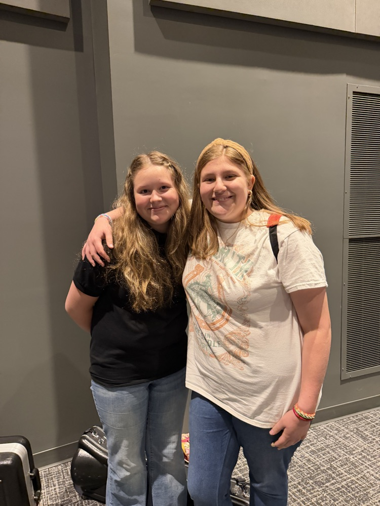 students posing for a picture 