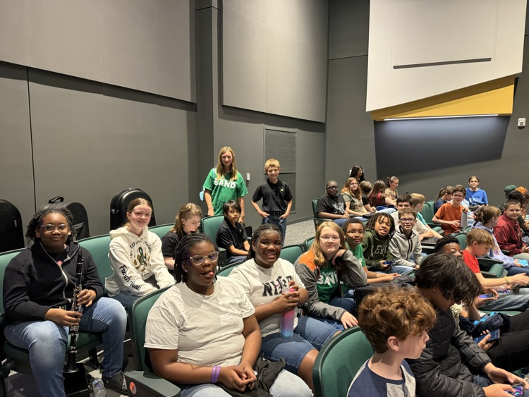 students posing for a picture 