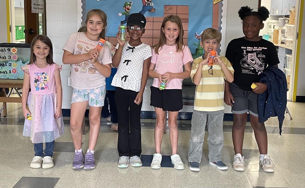 Leader Loot Winners of the Week first Grade