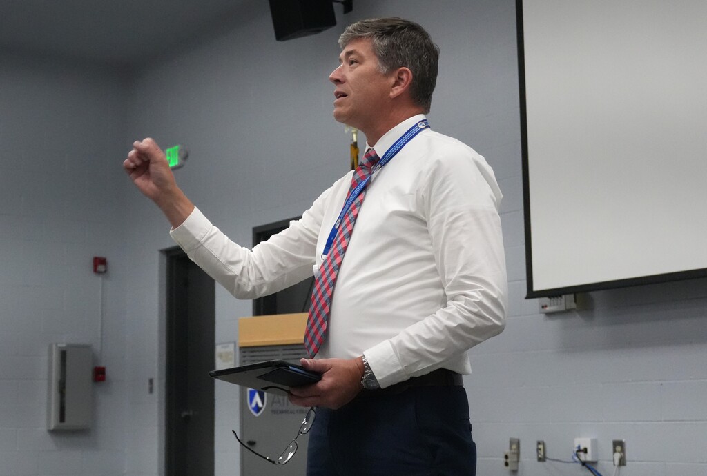 Mr. Bert Postell, Assistant Superintendent of High Schools, speaks to CTE instructors.