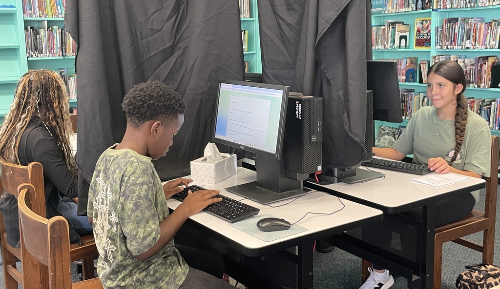 Students at the JMS ballot booth.