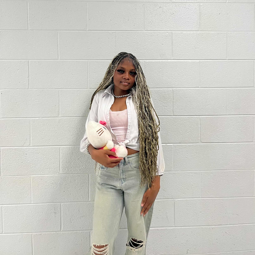 Student dresses as toddler