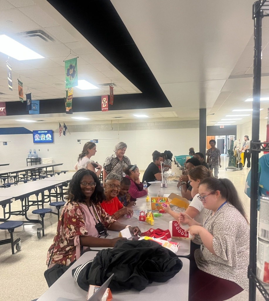 Students in cafeteria