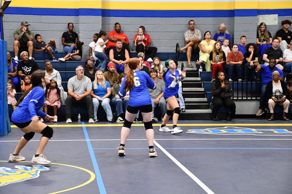 Lady Lions vs Leavelle