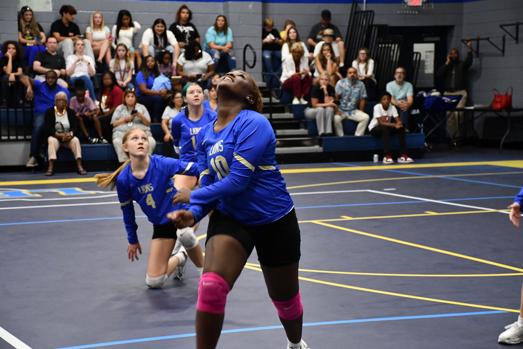 Lady Lions vs Leavelle