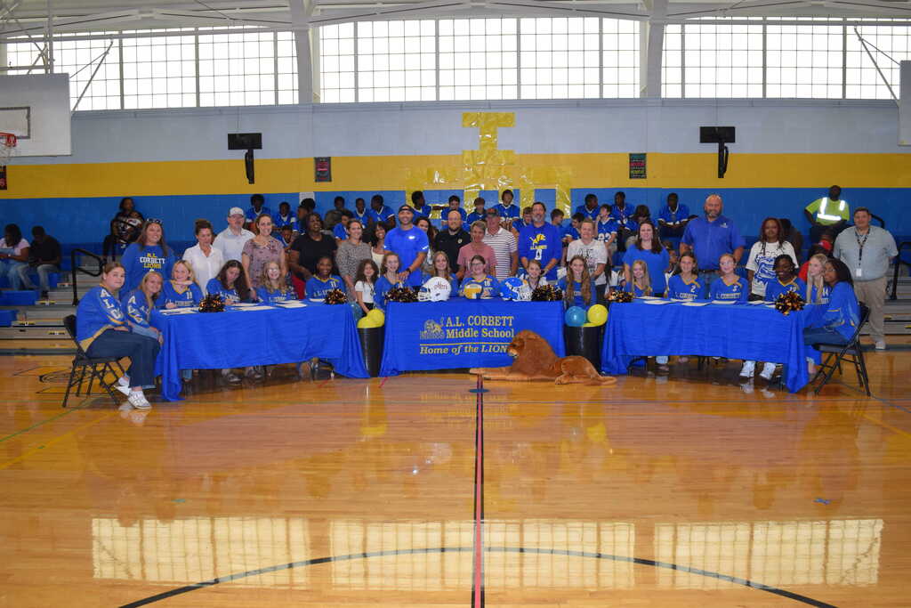 Students and parents at ALCMS Signing Day