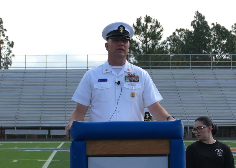 CMC Steve Crossland speaks to audience.