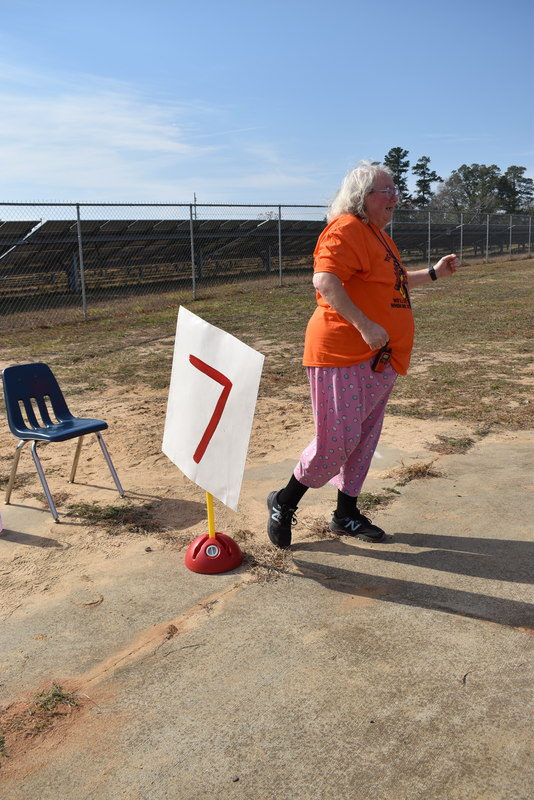 Staff monitoring station 7.
