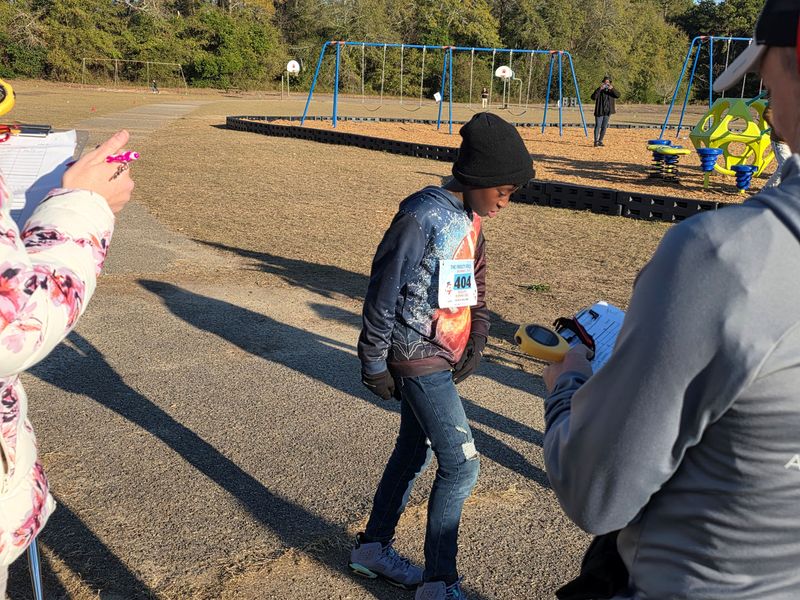 Runners running in race.