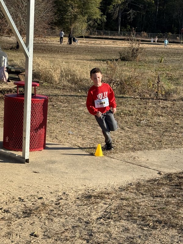 Runners running in race.