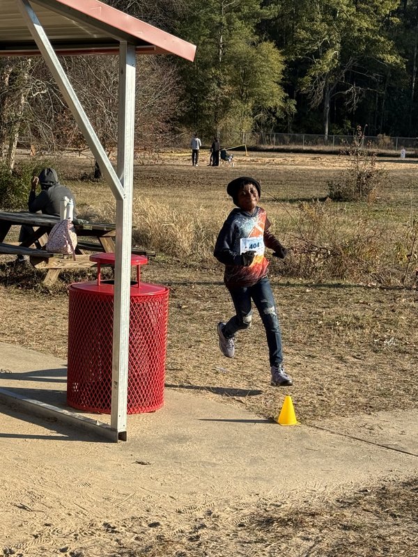 Runners running in race.