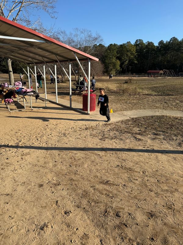 Runners running in race.