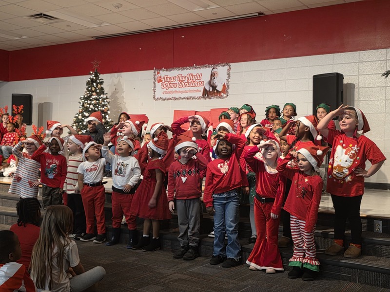 5K students performing on stage.