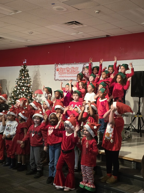 5K students performing on stage.