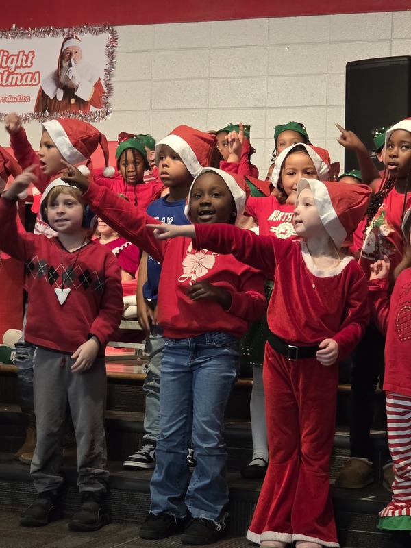 5K students performing on stage.