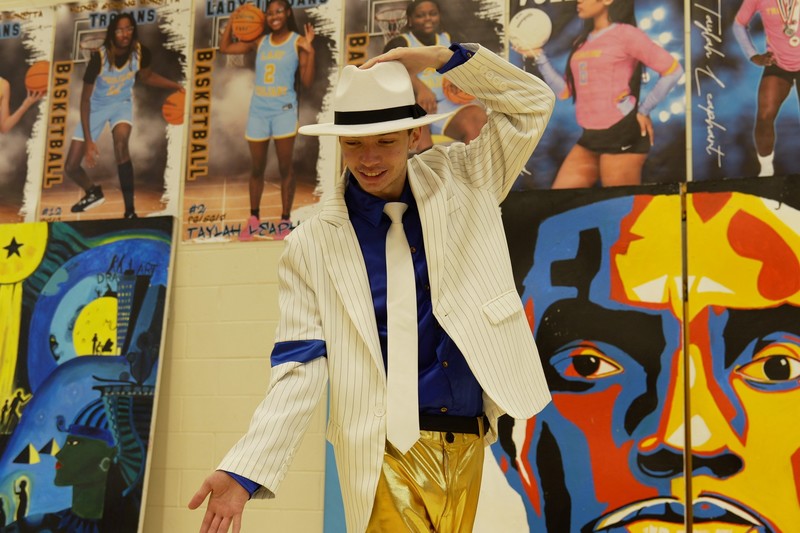 Student pays tribute to the king of pop.