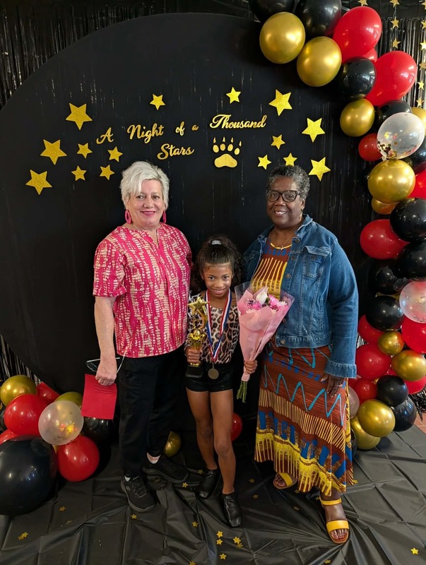 Performer with family.