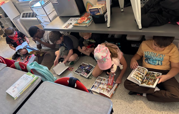 kids reading to themselves