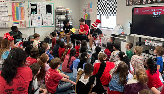 ths football reading to a class