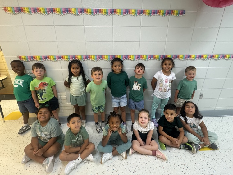 Kindergarten/Pre-K Color Days- Green💚
