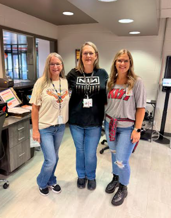 3 women together
