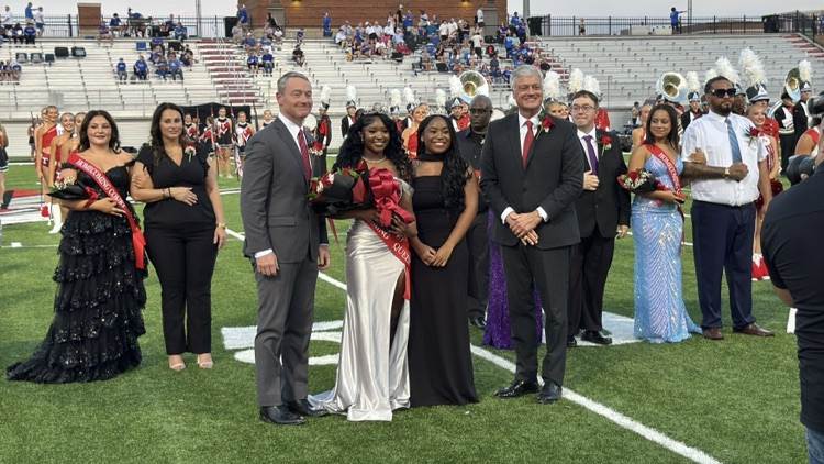 Homecoming court with district administrators