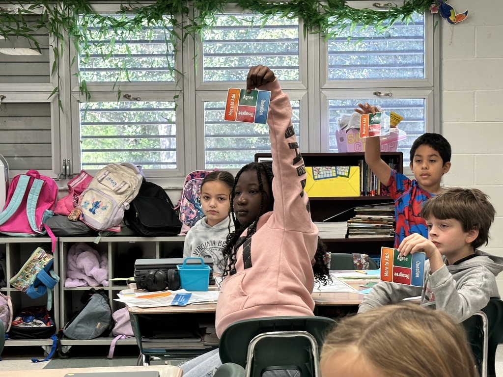 3rd graders working in class